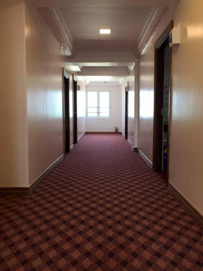 Venus Star Hotel Yangon Bagian luar foto