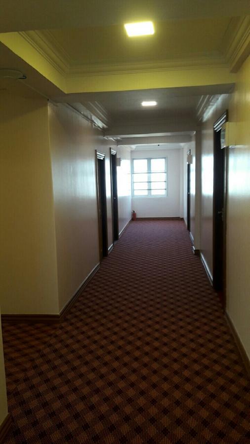 Venus Star Hotel Yangon Bagian luar foto
