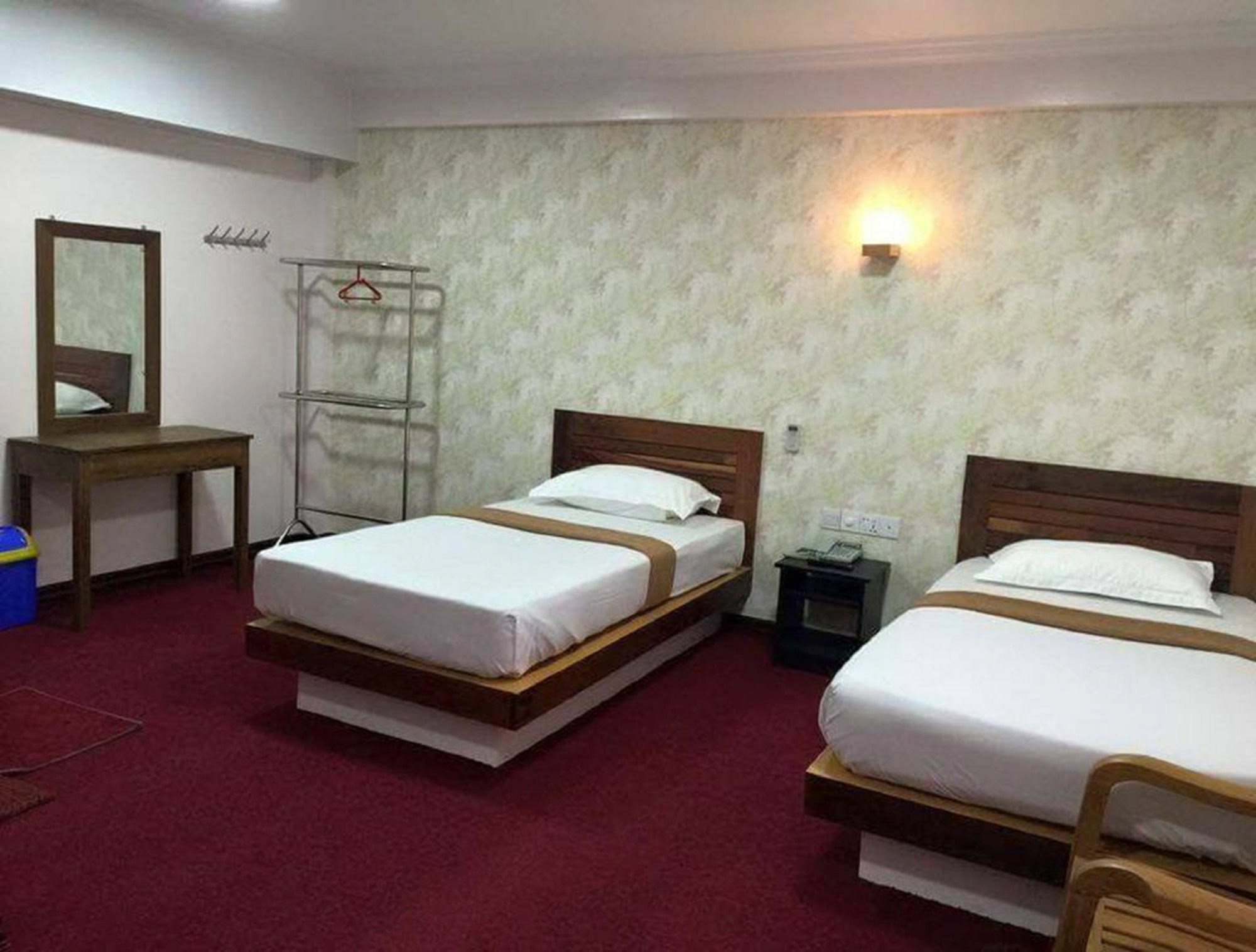 Venus Star Hotel Yangon Bagian luar foto