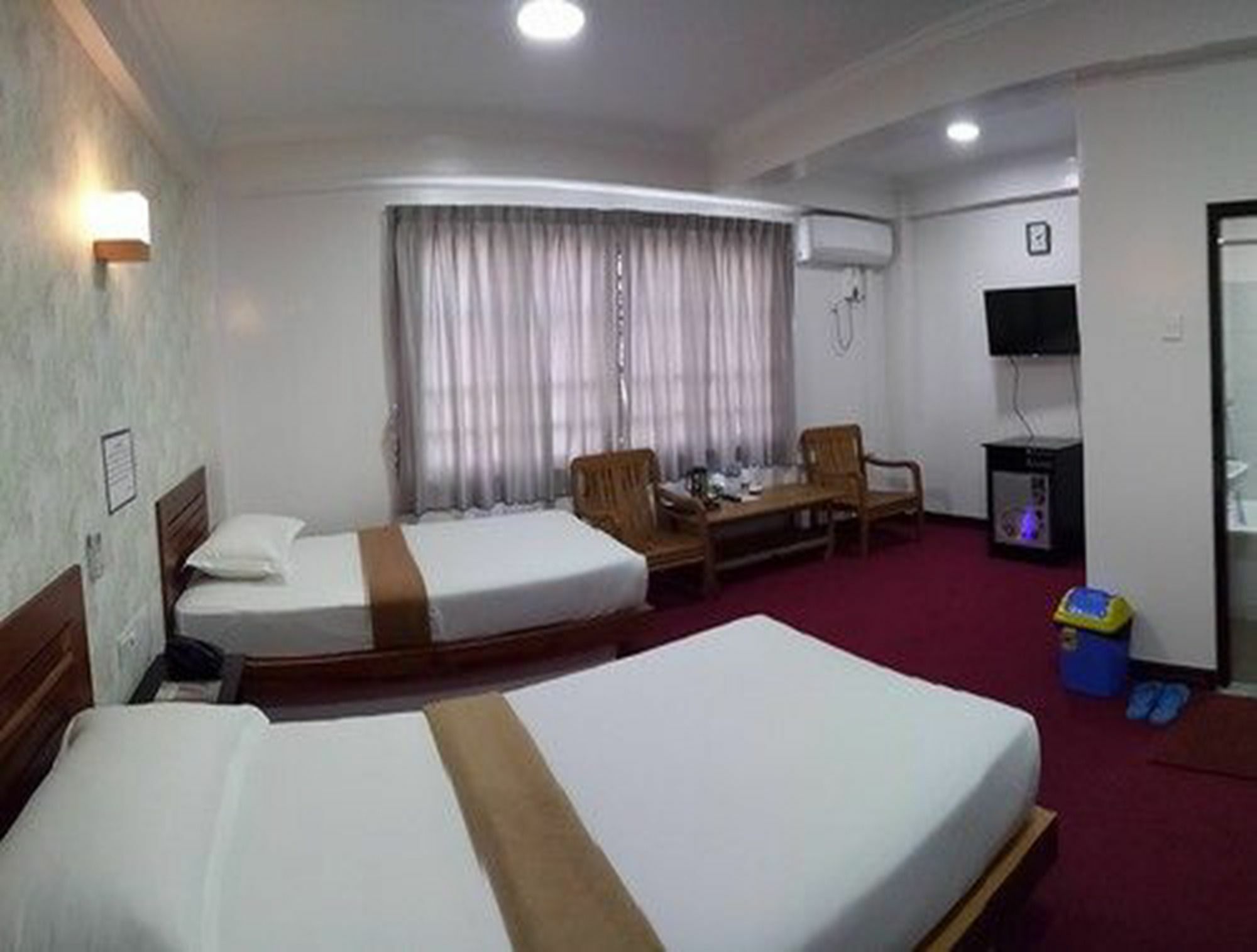 Venus Star Hotel Yangon Bagian luar foto
